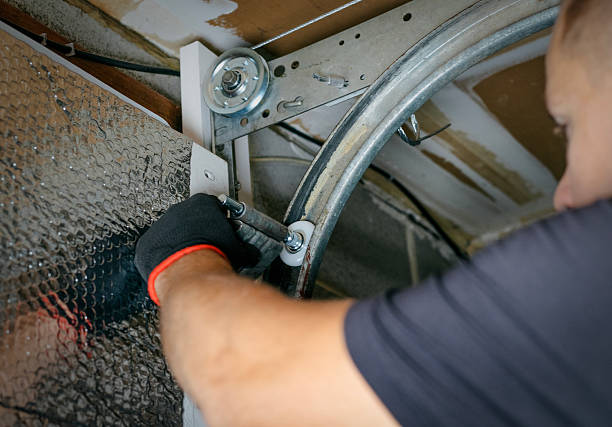 Affordable Garage Door solutions in Albany, IN